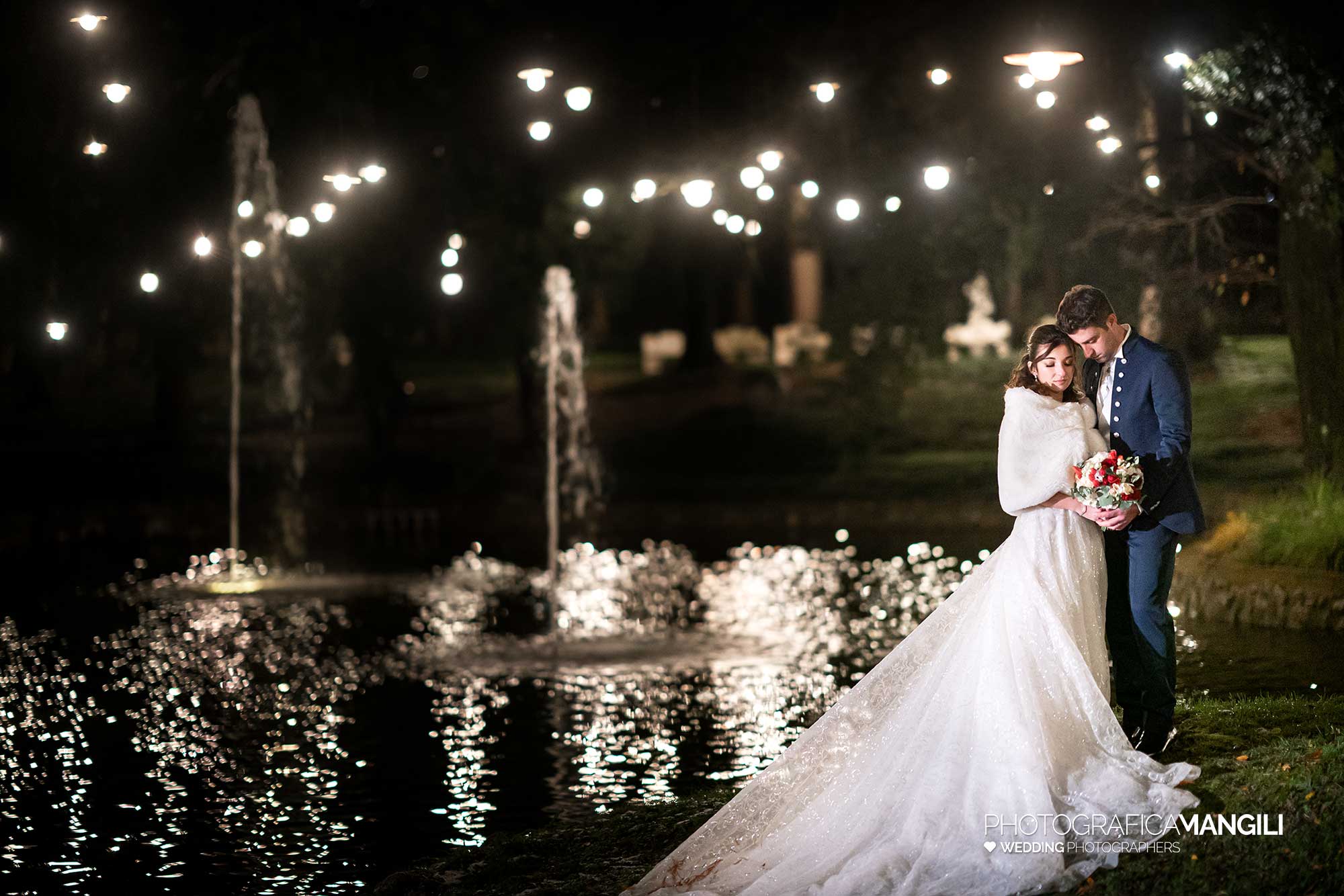 044 fotografo matrimonio wedding reportage ritratto sposi parco laghetto villa acquaroli carvico bergamo 044 fotografo matrimonio wedding reportage ritratto sposi parco laghetto villa acquaroli carvico bergamo