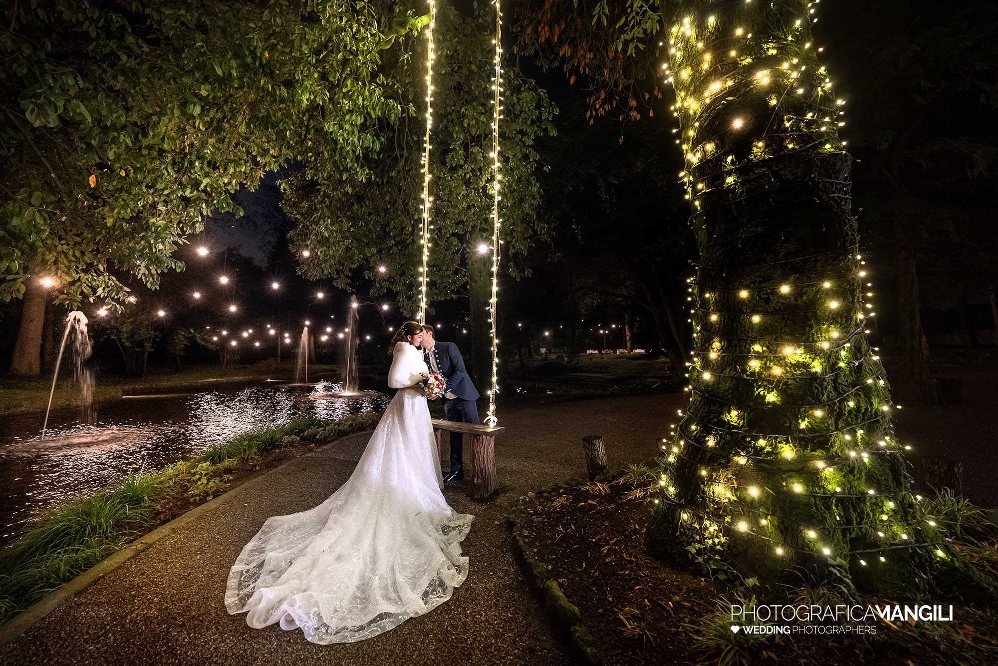 045 fotografo matrimonio wedding reportage ritratto sposi parco luci villa acquaroli carvico bergamo 045 fotografo matrimonio wedding reportage ritratto sposi parco luci villa acquaroli carvico bergamo