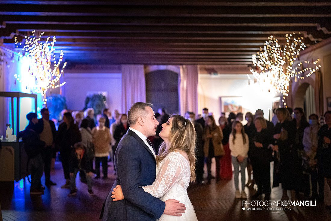 053 fotografo matrimonio wedding reportage ballo romantico sposi villa baiana franciacorta brescia 053 fotografo matrimonio wedding reportage ballo romantico sposi villa baiana franciacorta brescia