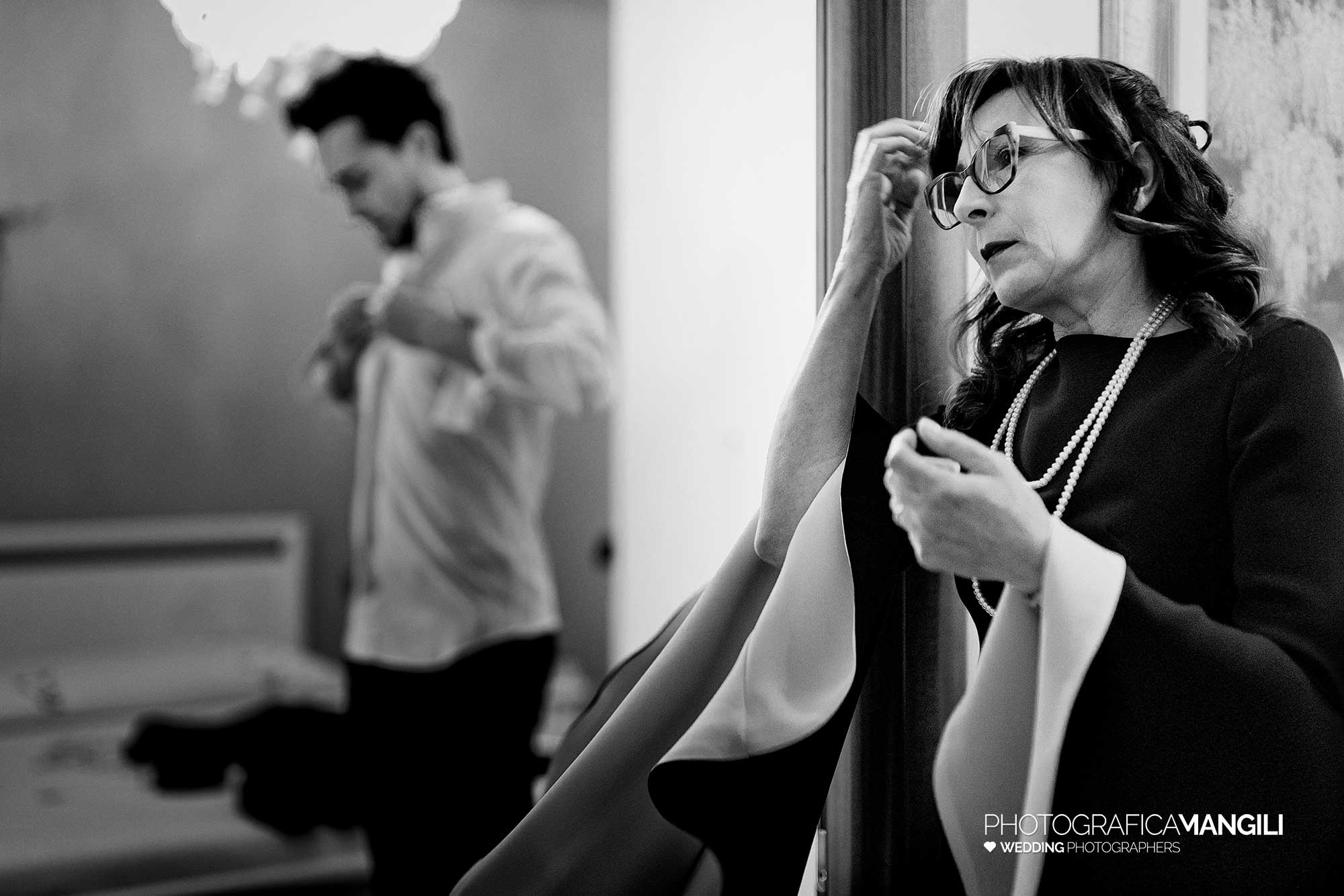 003 foto nozze wedding reportage preparazione mamma sposo brescia arianna riccardo 003 foto nozze wedding reportage preparazione mamma sposo brescia arianna riccardo