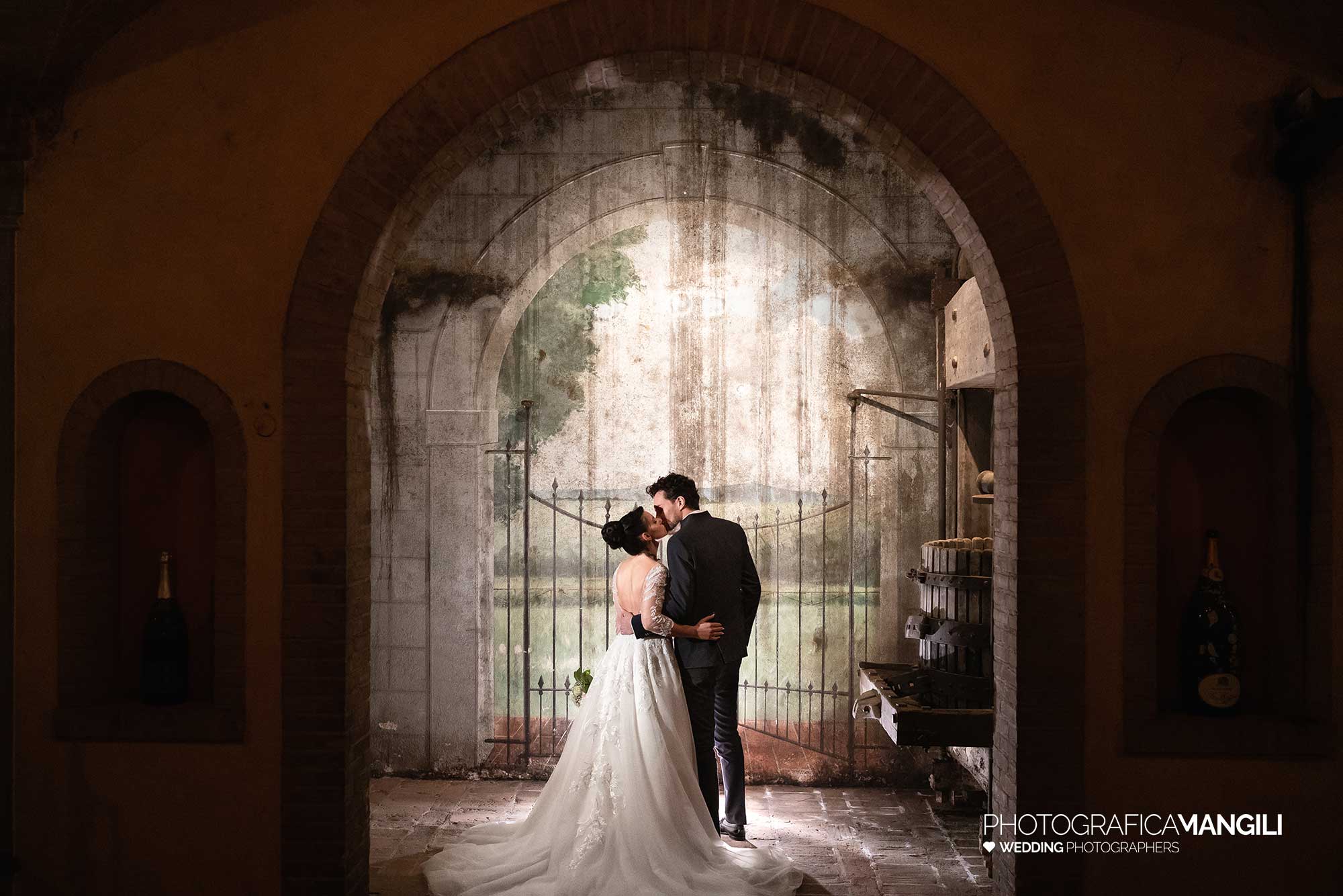 076 servizio fotografico matrimonio wedding reportage ritratto sposi cantine villa baiana franciacorta brescia arianna riccardo 076 servizio fotografico matrimonio wedding reportage ritratto sposi cantine villa baiana franciacorta brescia arianna riccardo