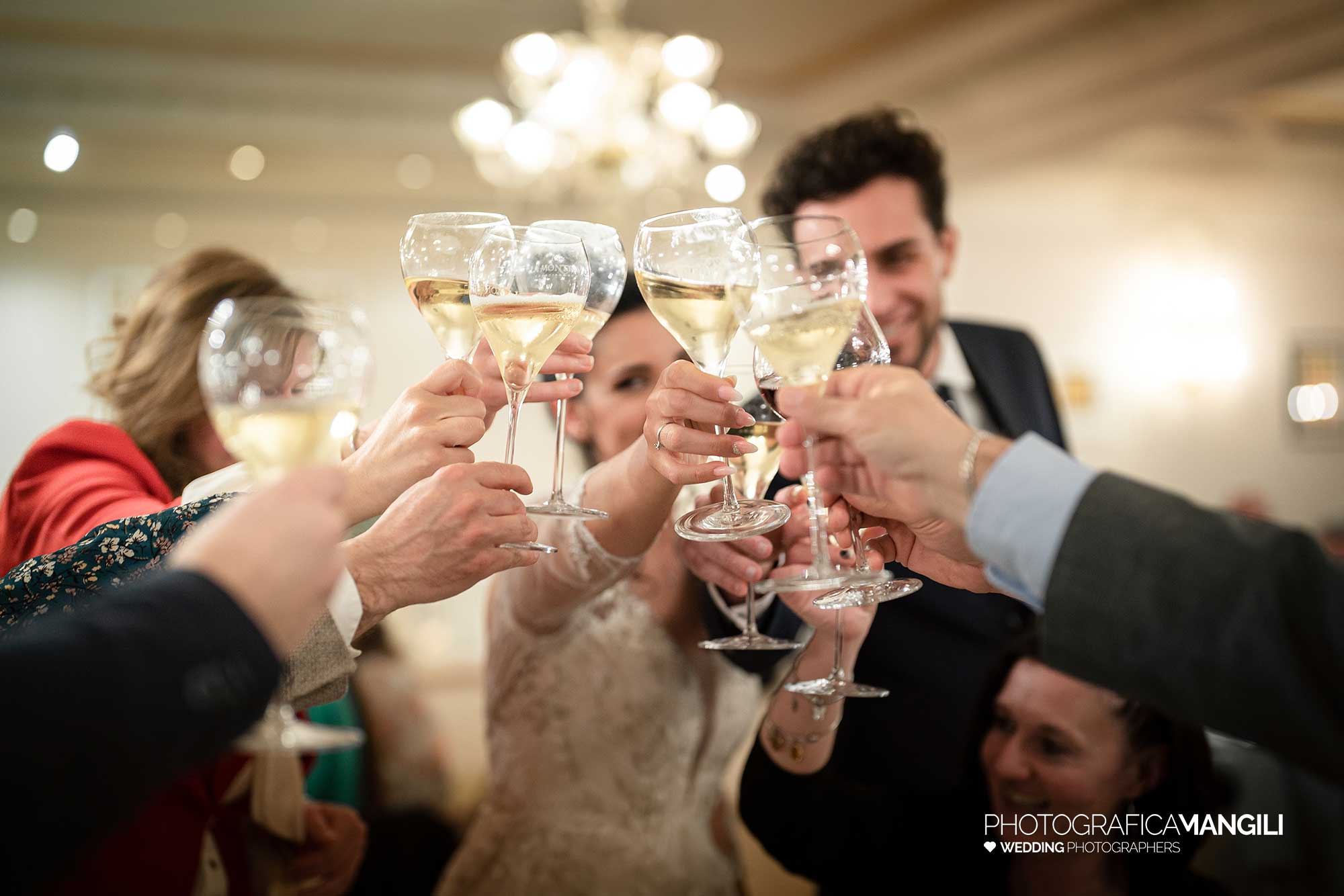 081 servizio fotografico matrimonio wedding reportage brindisi sposi amici villa baiana franciacorta brescia arianna riccardo 081 servizio fotografico matrimonio wedding reportage brindisi sposi amici villa baiana franciacorta brescia arianna riccardo