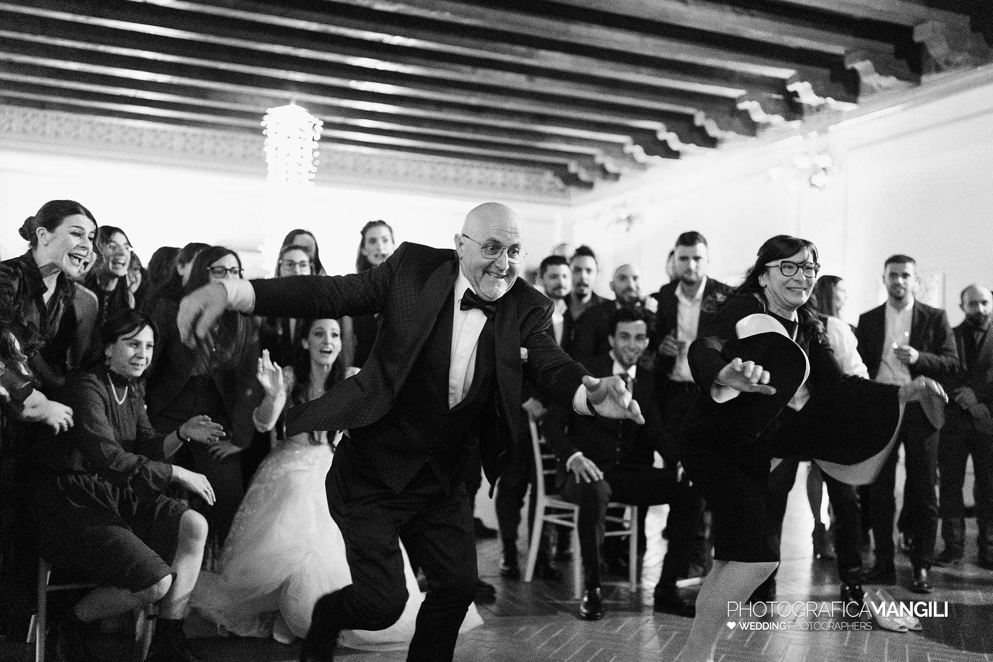 111 fotografo matrimonio wedding reportage festa giochi sposi villa baiana franciacorta brescia arianna riccardo 111 fotografo matrimonio wedding reportage festa giochi sposi villa baiana franciacorta brescia arianna riccardo