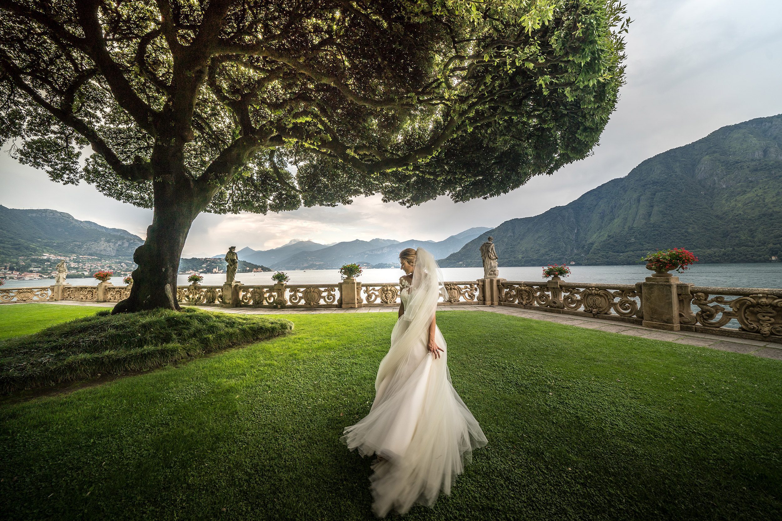 001 wedding photographer lake como italy villa balbianello 2
