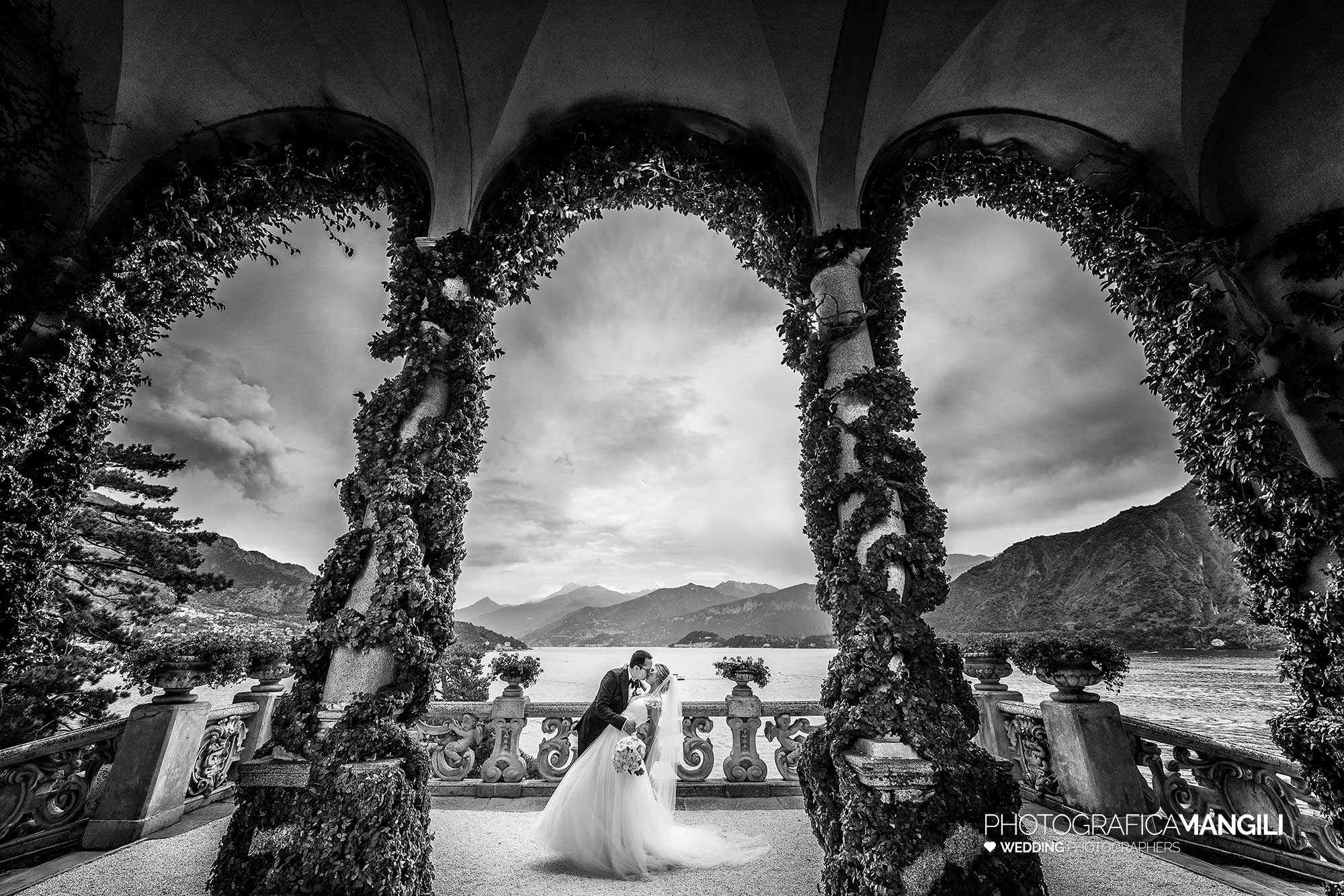 053 newlyweds casquet luxury venues villa balbianelllo como lake 053 newlyweds casquet luxury venues villa balbianelllo como lake