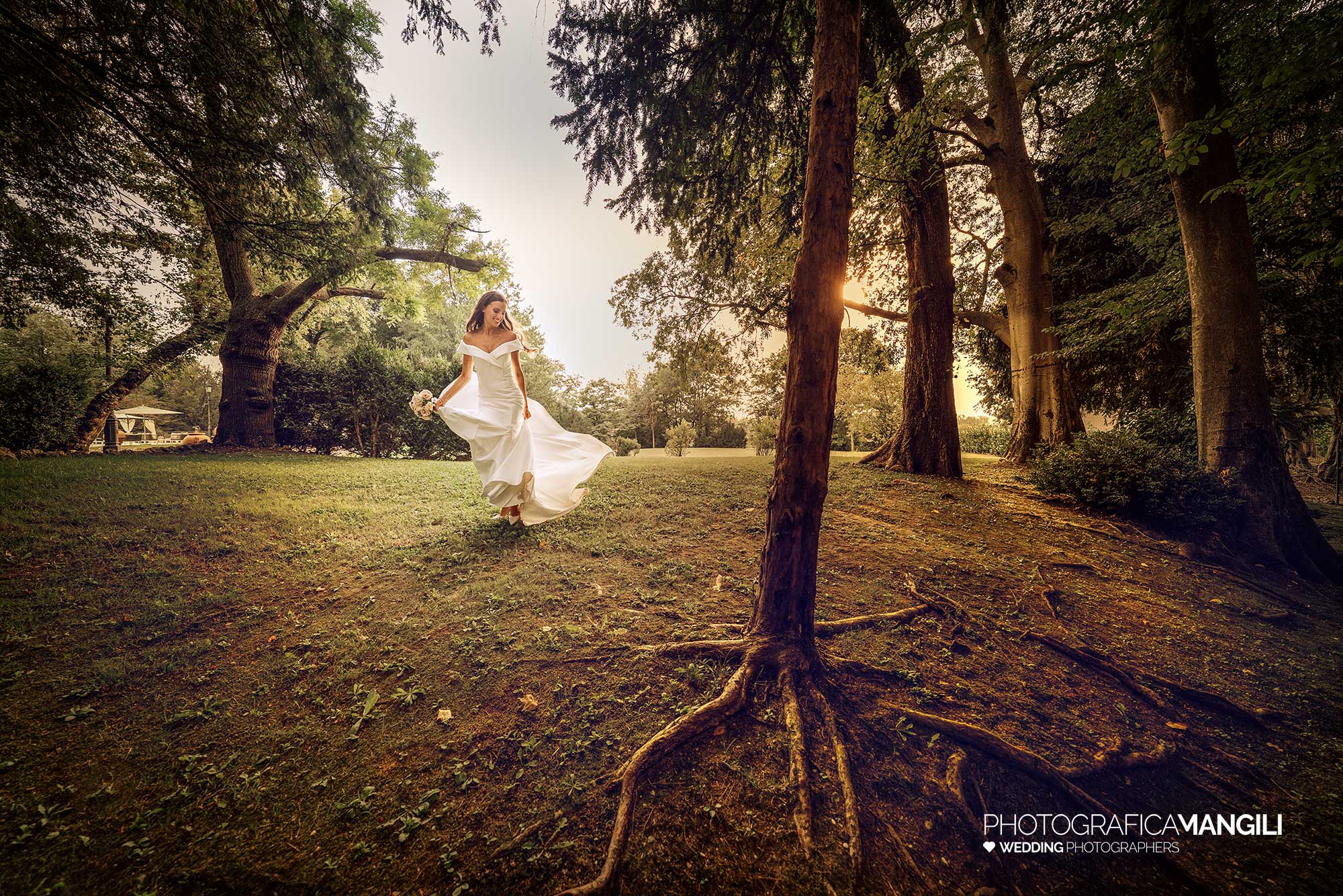 062 bride walking park villa mattioli 062 bride walking park villa mattioli