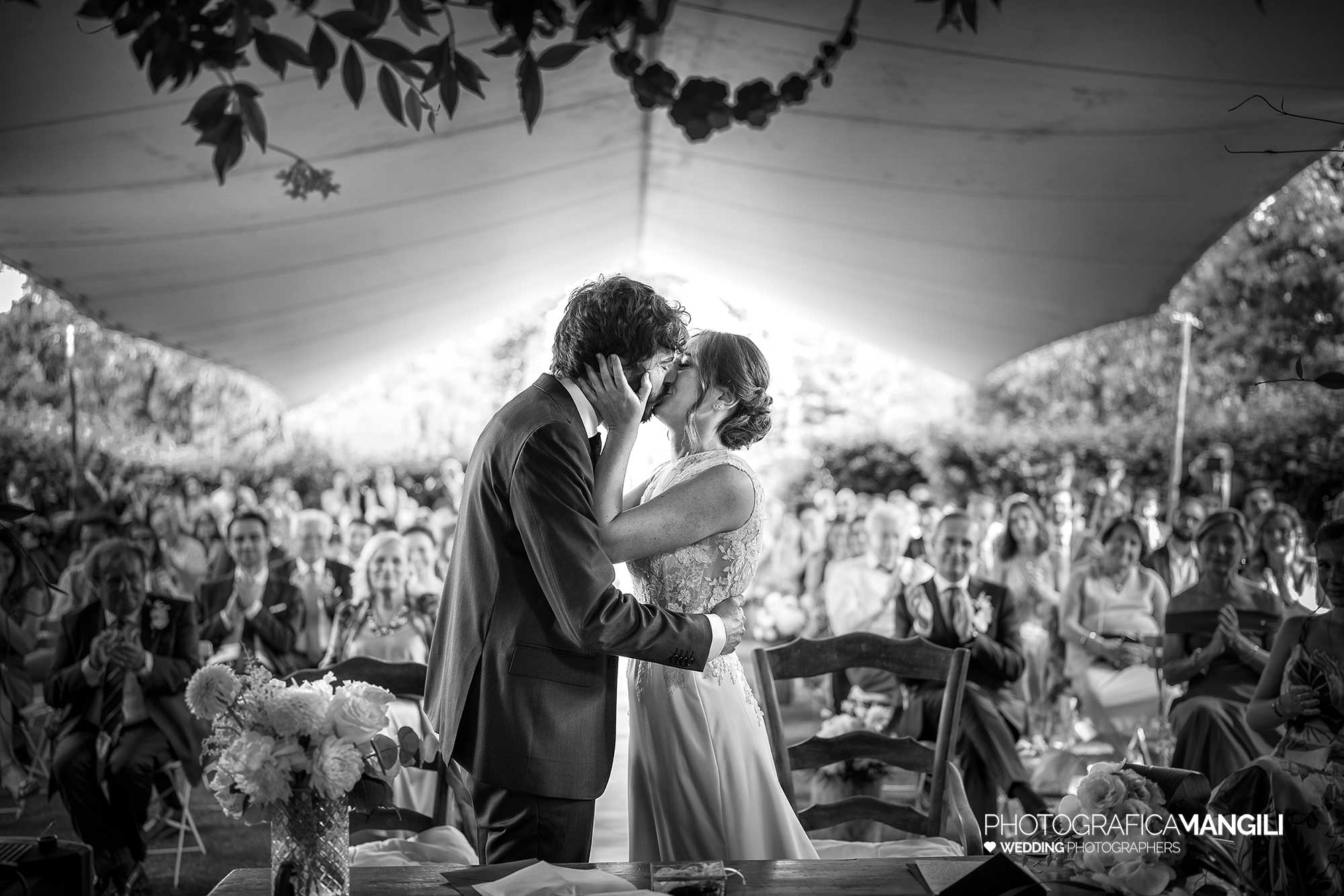 074 bride groom wedding ceremony kiss 1 074 bride groom wedding ceremony kiss 1