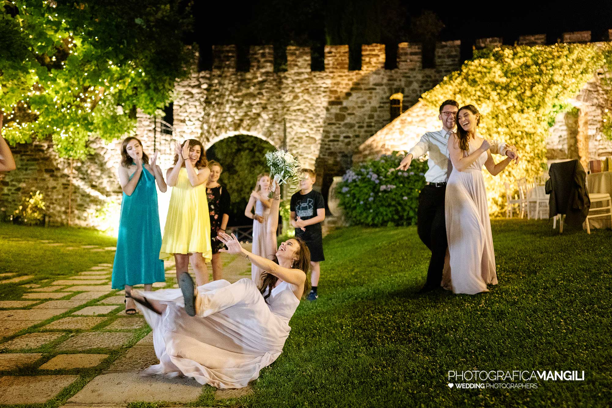 147 launch bouquet wedding in italy como lake 1 147 launch bouquet wedding in italy como lake 1