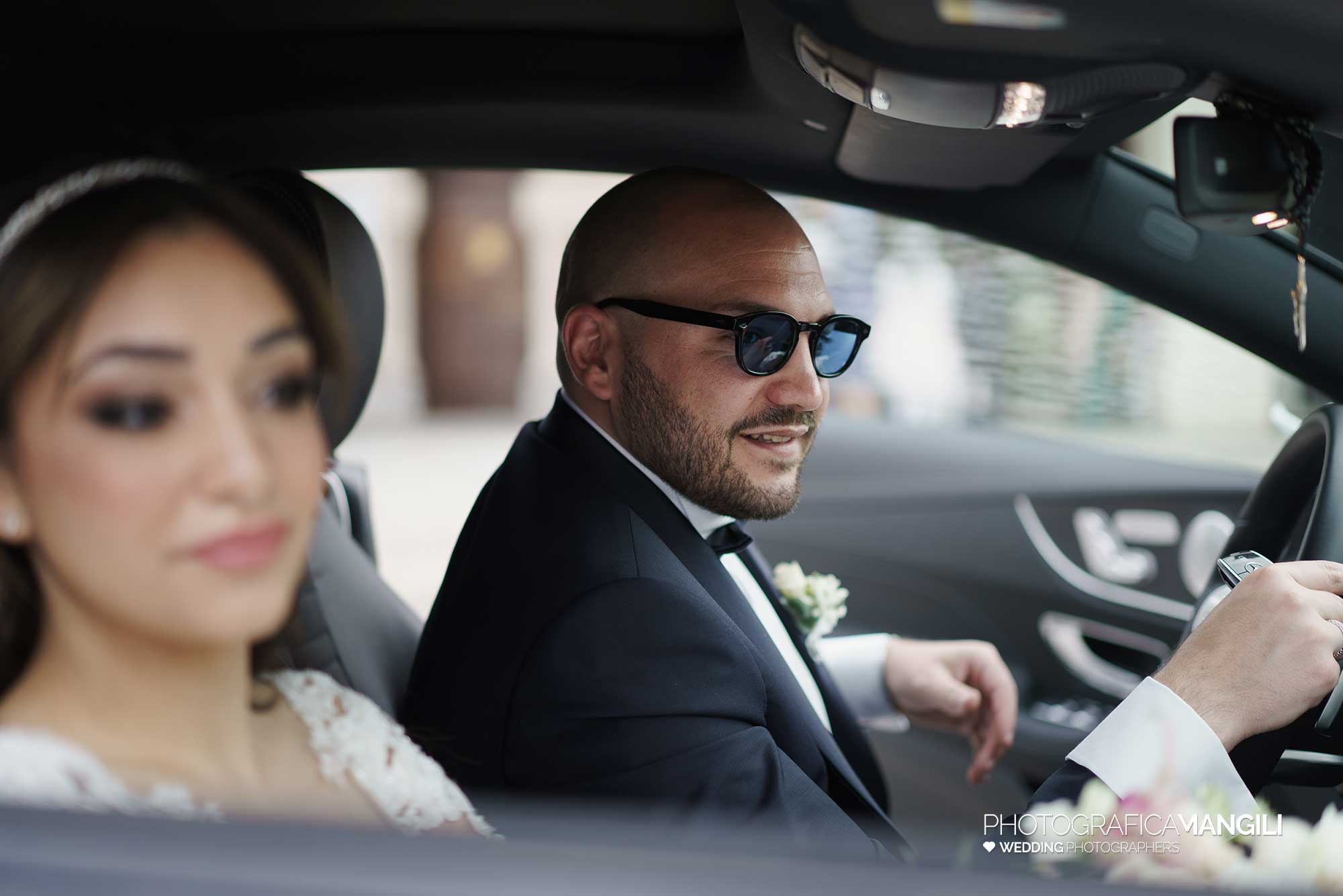 025 fotografo matrimonio wedding reportage arrivo sposa macchina cislago varese yvonne marco 025 fotografo matrimonio wedding reportage arrivo sposa macchina cislago varese yvonne marco