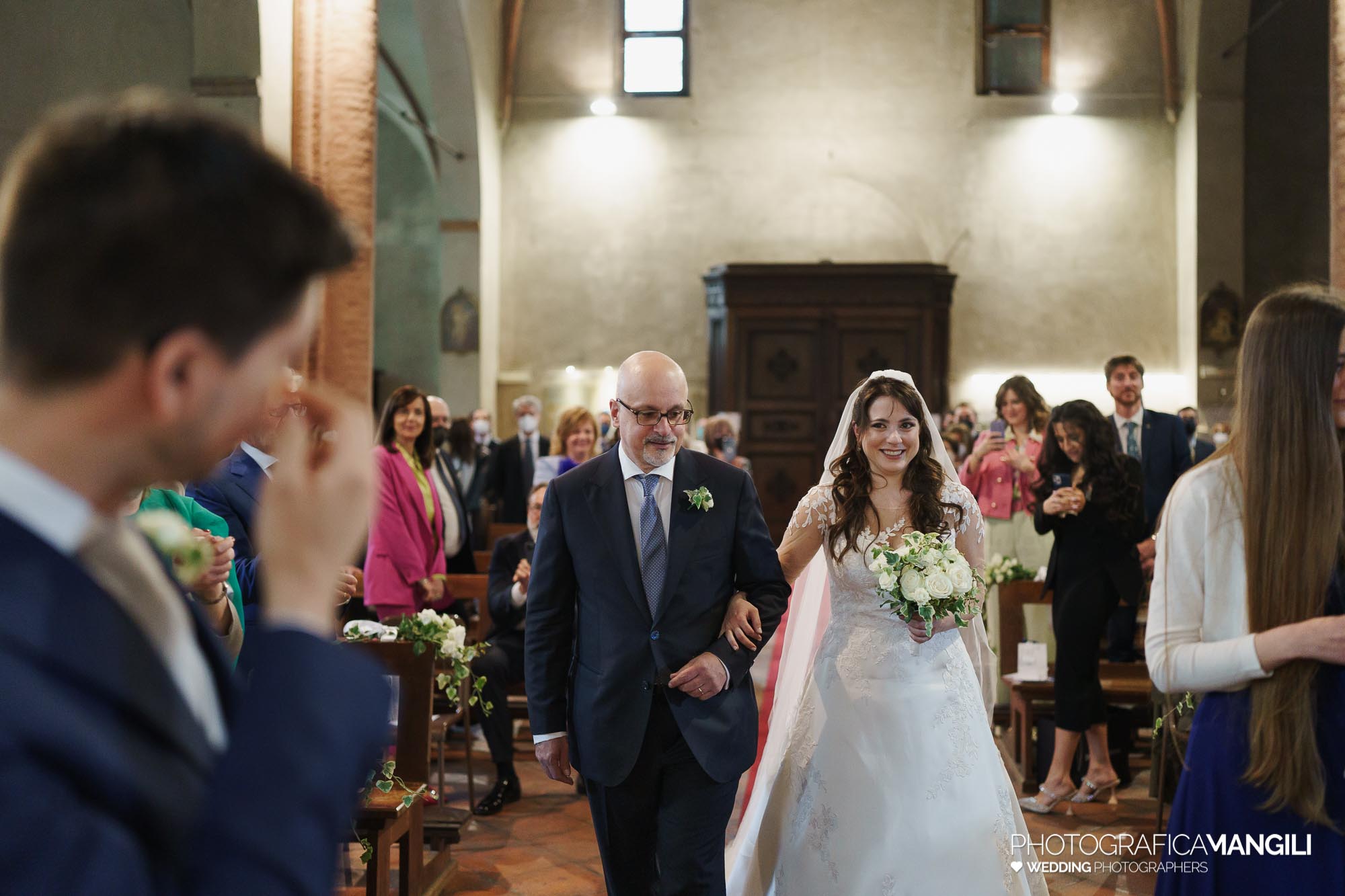 027 foto nozze wedding reportage ingresso sposa rito religioso chiesa milano chiara oliviero