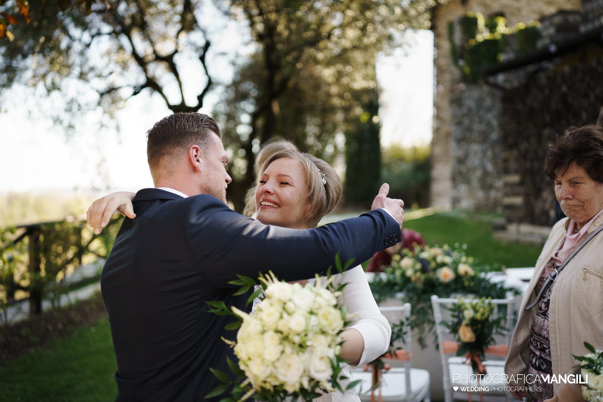 030 fotografo matrimoniuo wedding reportage sposi rito civile castello di rossino lecco lago di como steffi giacomo