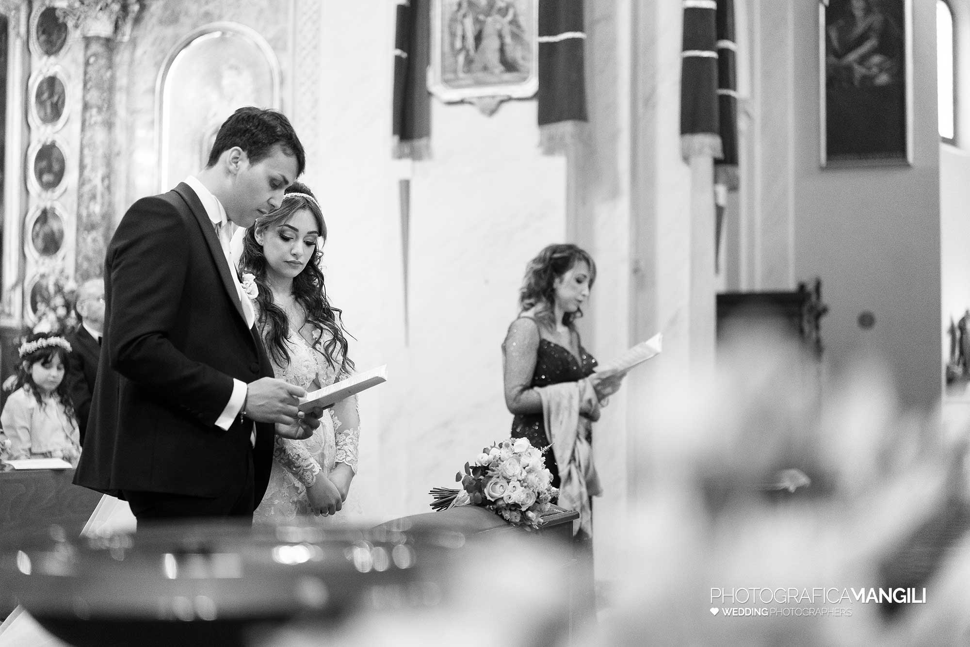 035 fotografo matrimonio wedding reportage sposi chiesa cislago varese yvonne marco 035 fotografo matrimonio wedding reportage sposi chiesa cislago varese yvonne marco