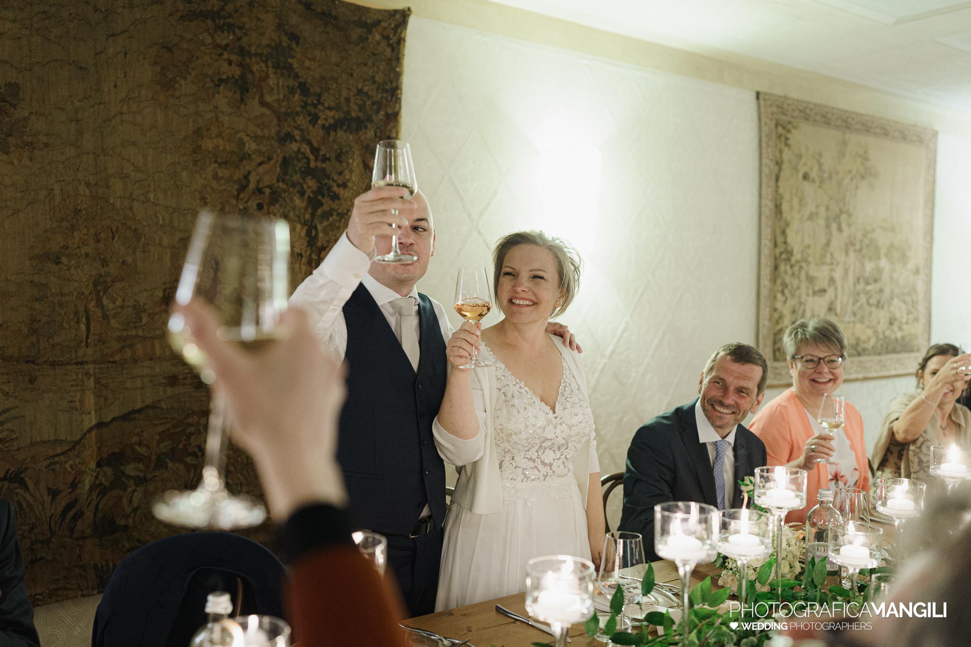 050 immagini matrimonio wedding reportage brindisi sposi cena castello di rossino lecco lago di como steffi giacomo