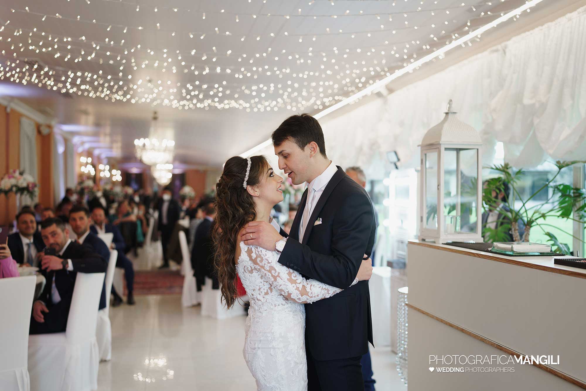 052 fotografo matrimonio wedding reportage primo ballo sposi villa valenca rovato brescia yvonne marco 052 fotografo matrimonio wedding reportage primo ballo sposi villa valenca rovato brescia yvonne marco