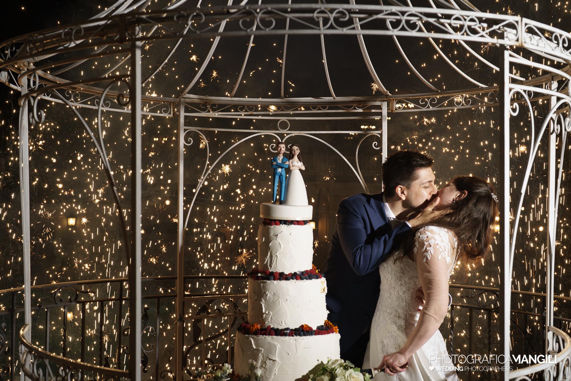 071 foto nozze wedding reportage ritratto bacio torta sposi il fontanile gandosso bergamo chiara oliviero