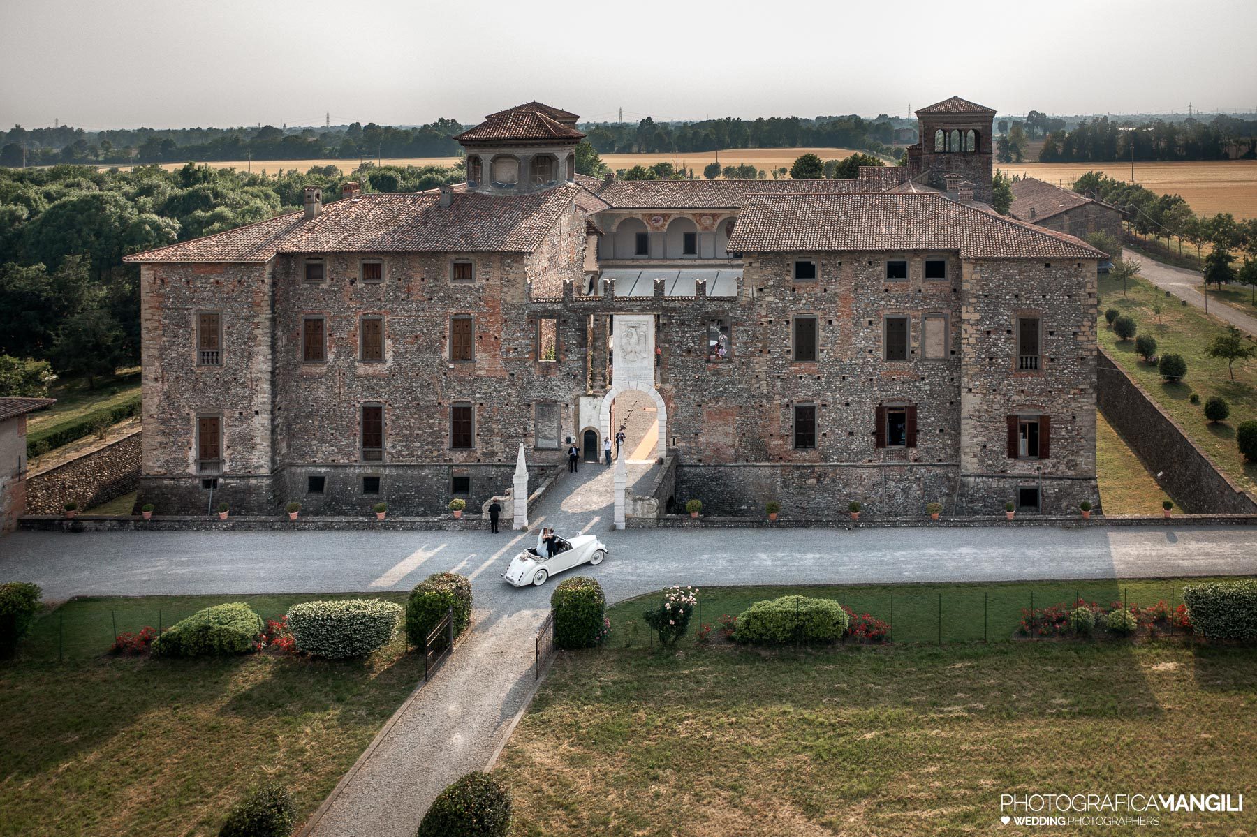 Castello di Cavernago Fotografo Matrimonio Bergamo 001 Castello di Cavernago