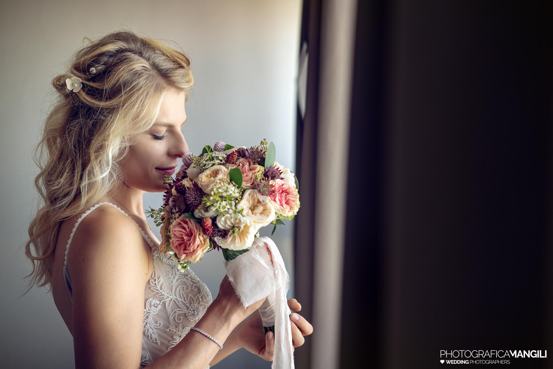 Eala Hotel Fotografo Matrimonio Lago di Garda 002 Hotel Eala