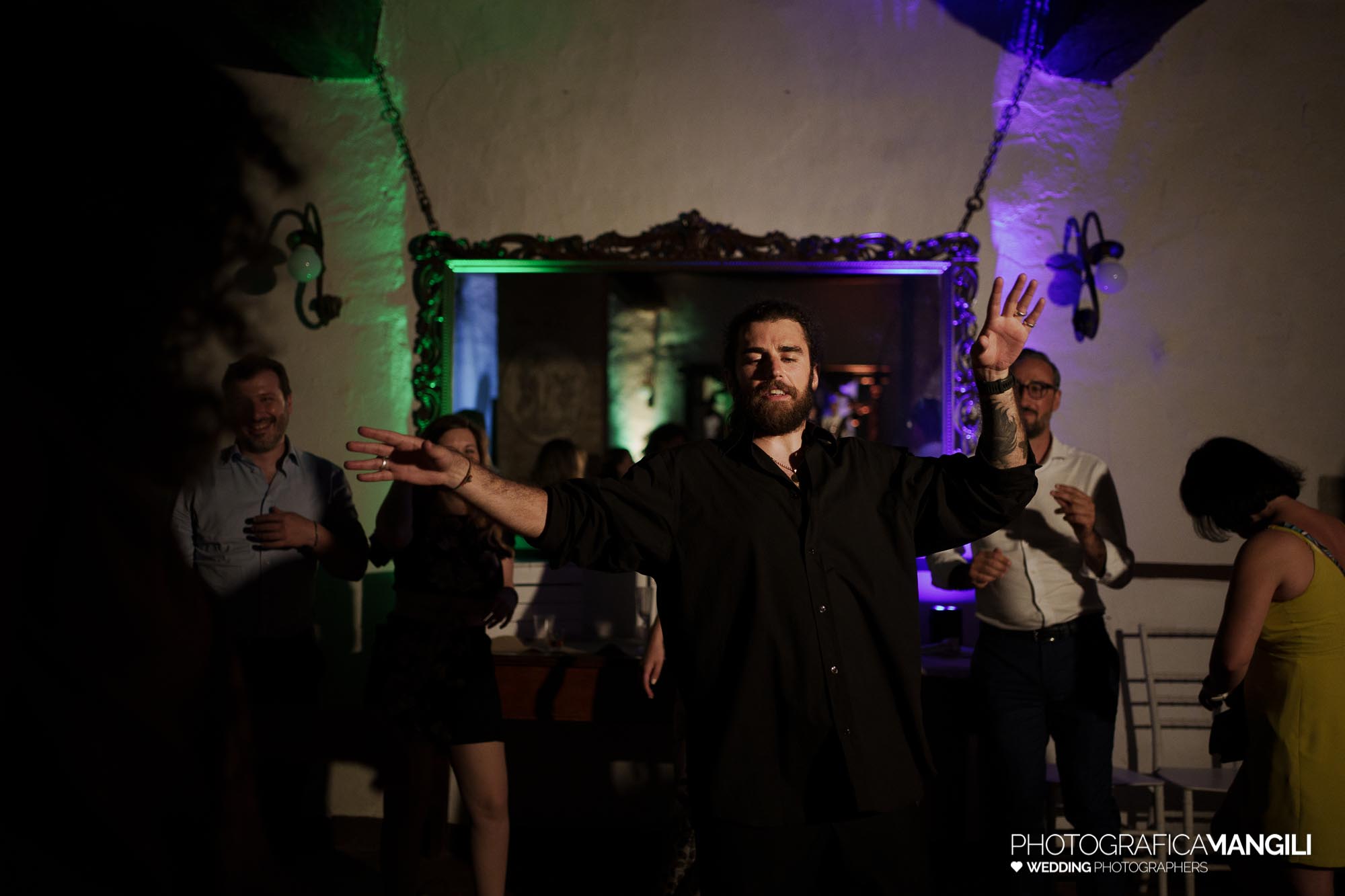 foto matrimonio castello di cornegliano bertario truccazzano milano sara simone 073