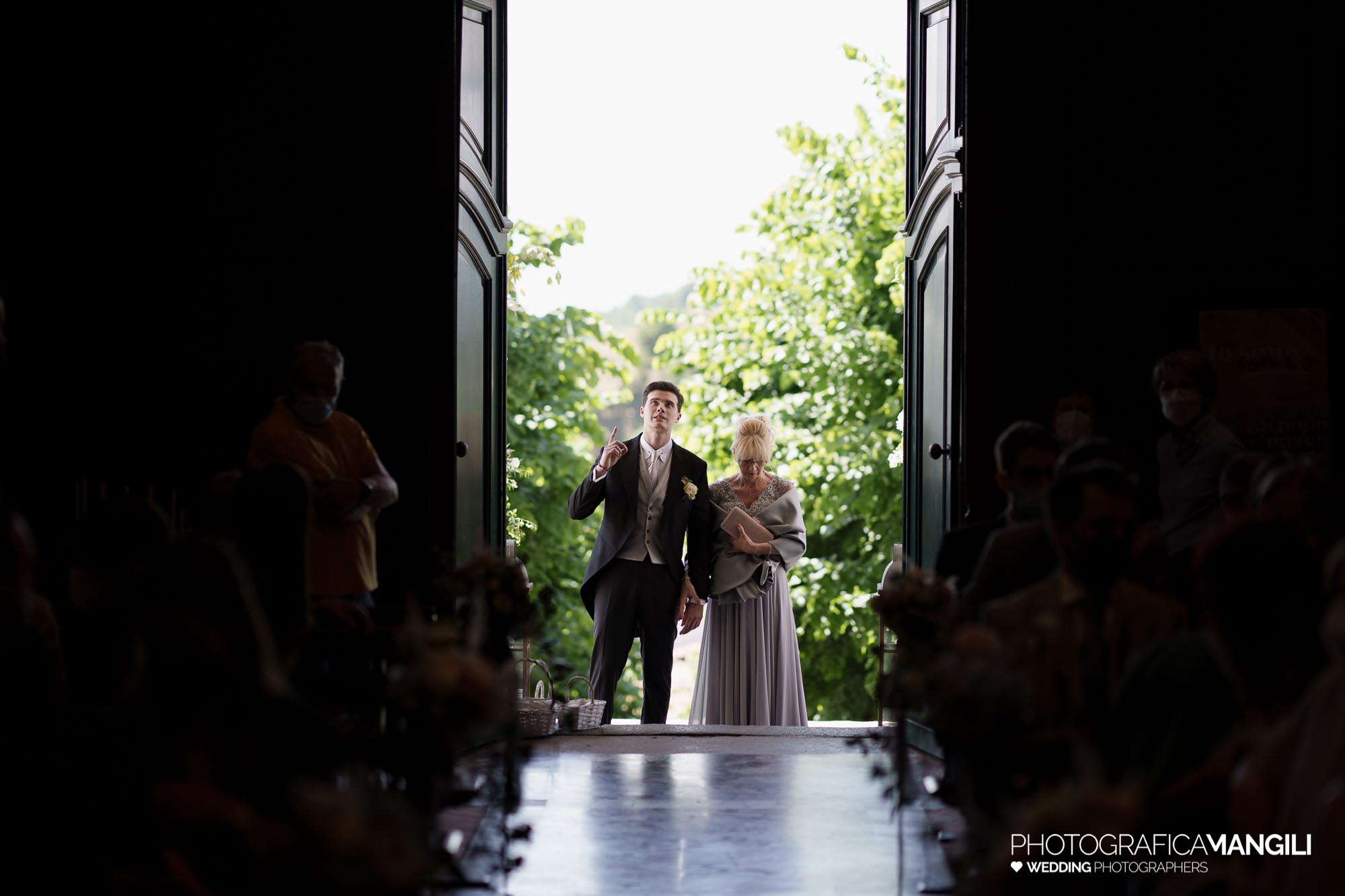 fotografo matrimonio villa subaglio ingresso sposo federica riccardo 028