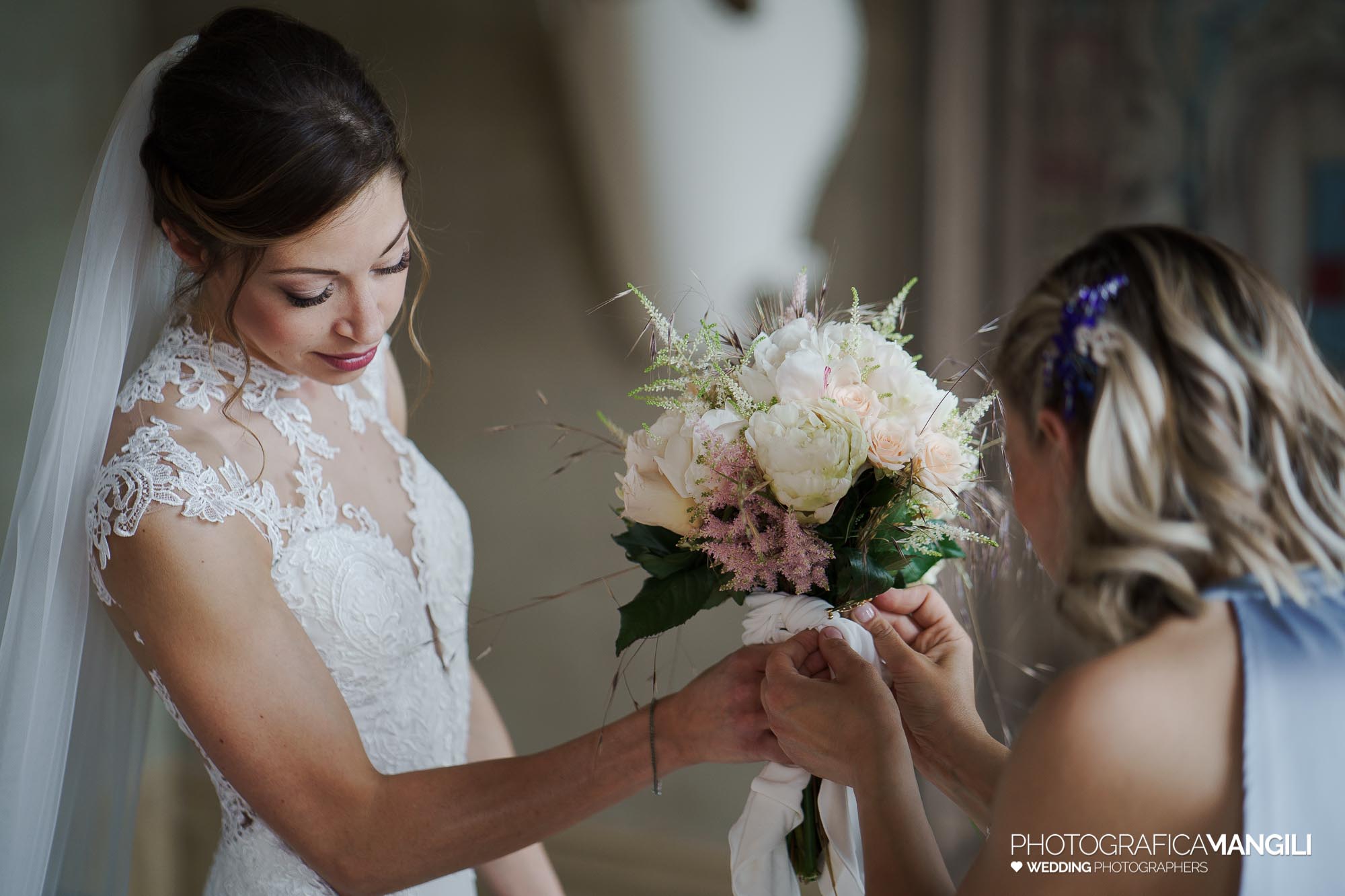 fotografo matrimonio villa subaglio preparazione sposa federica riccardo 019