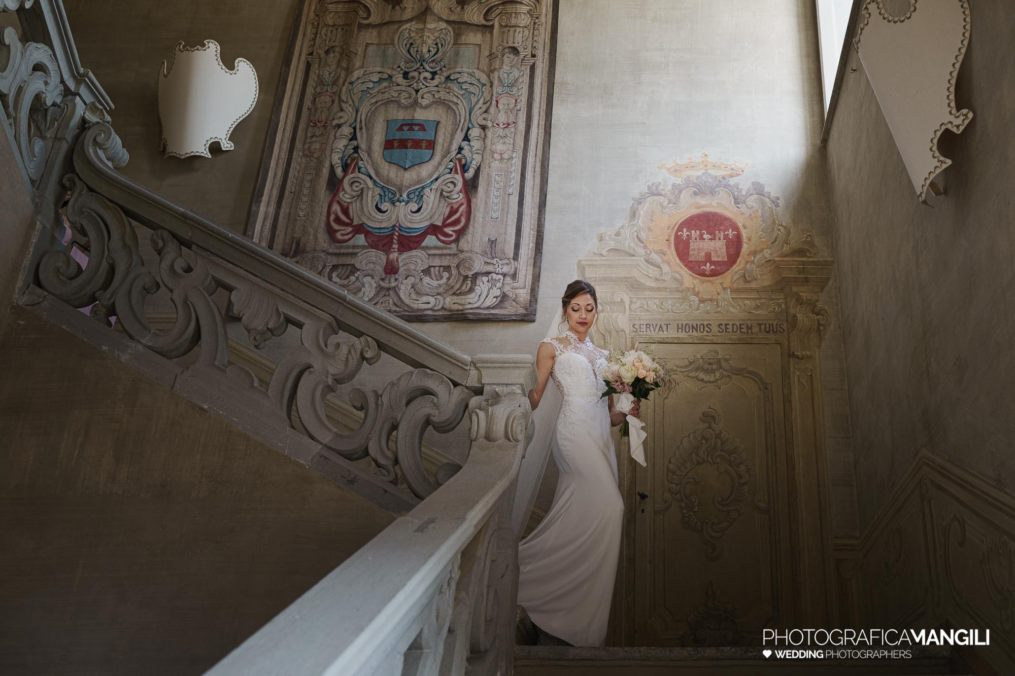 fotografo matrimonio villa subaglio preparazione sposa federica riccardo 027