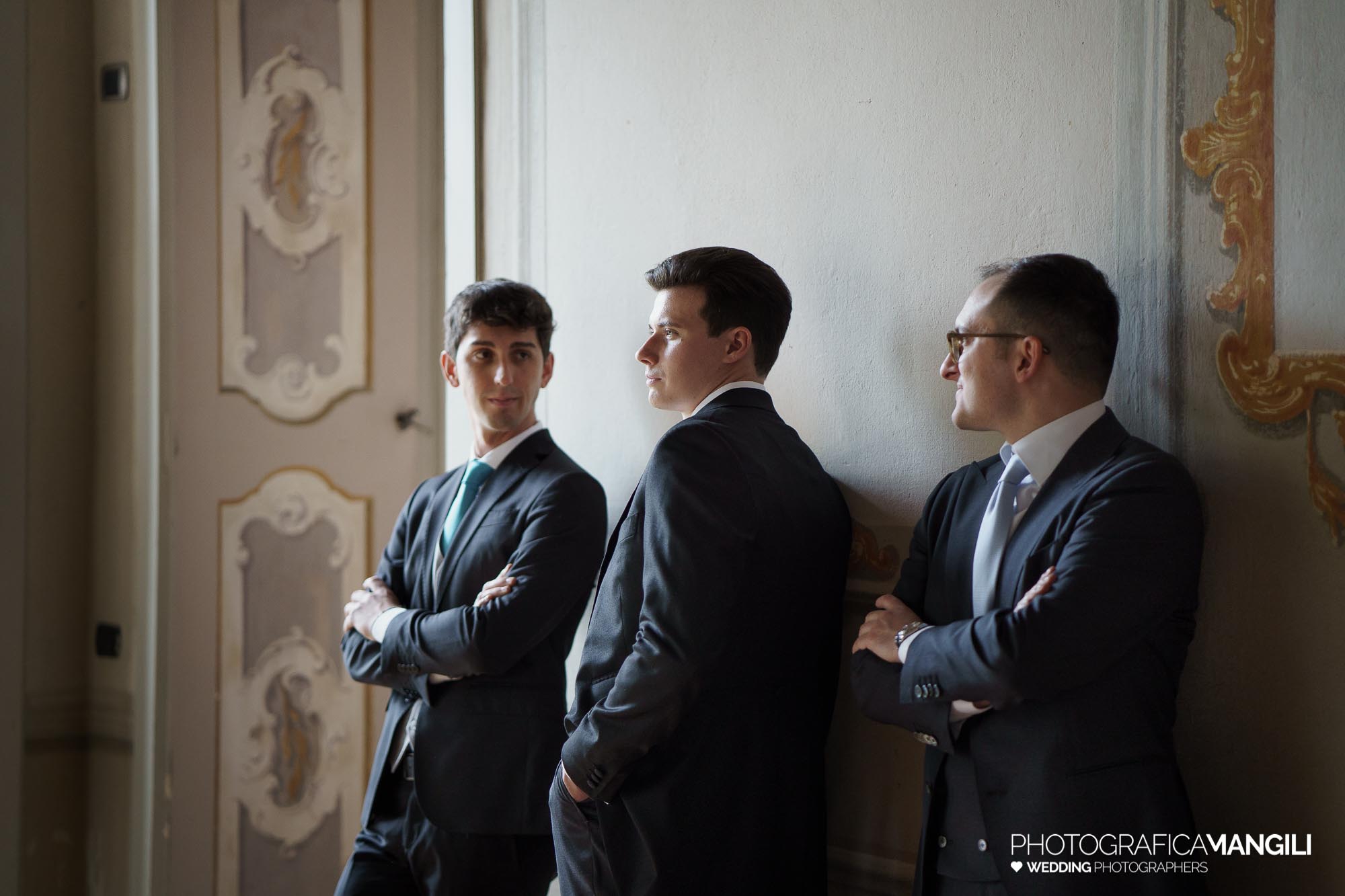 fotografo matrimonio villa subaglio preparazione sposo federica riccardo 007