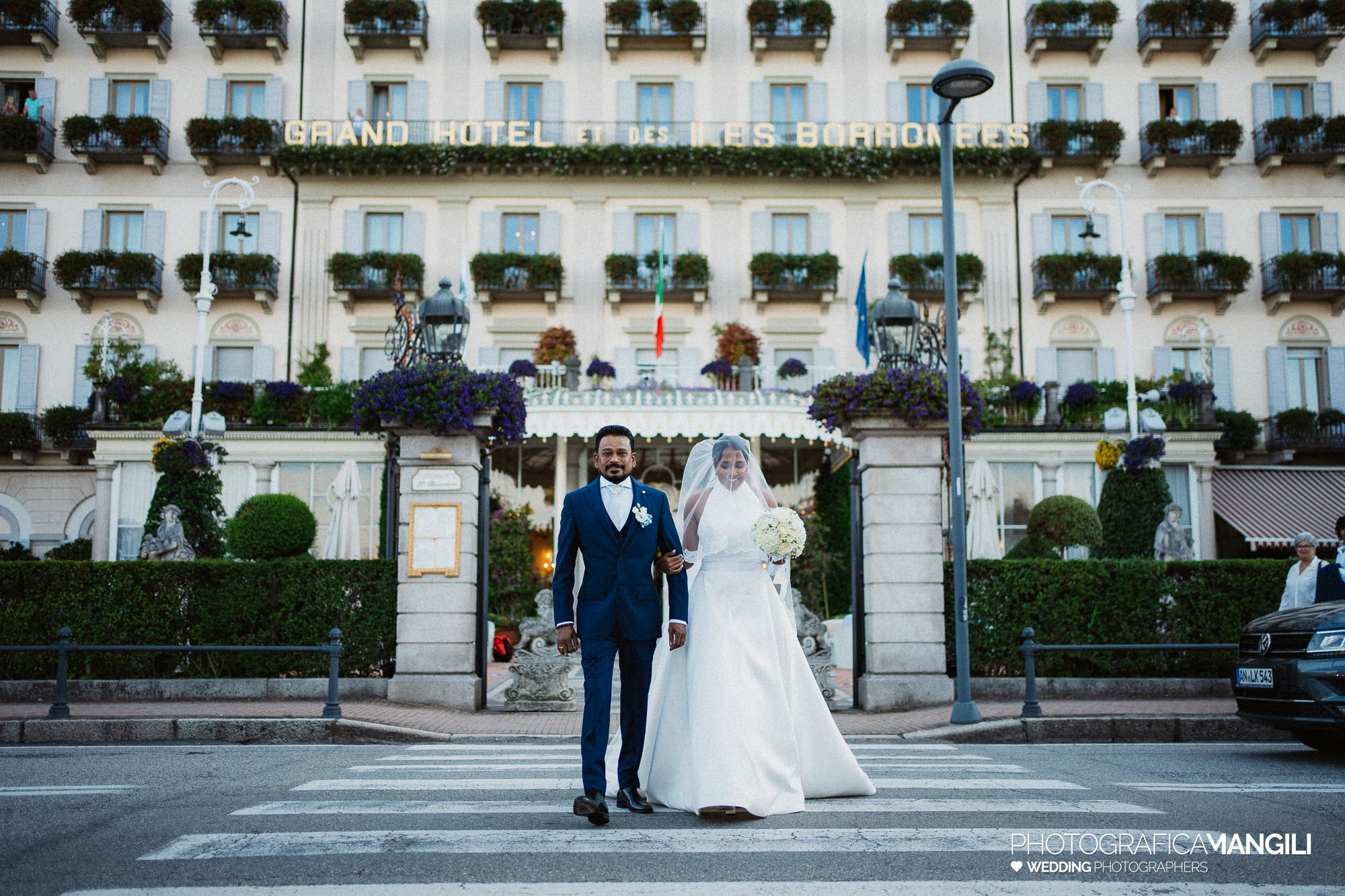 wedding photo grand hotel des iles borromees lake maggiore italy amanda davide 067