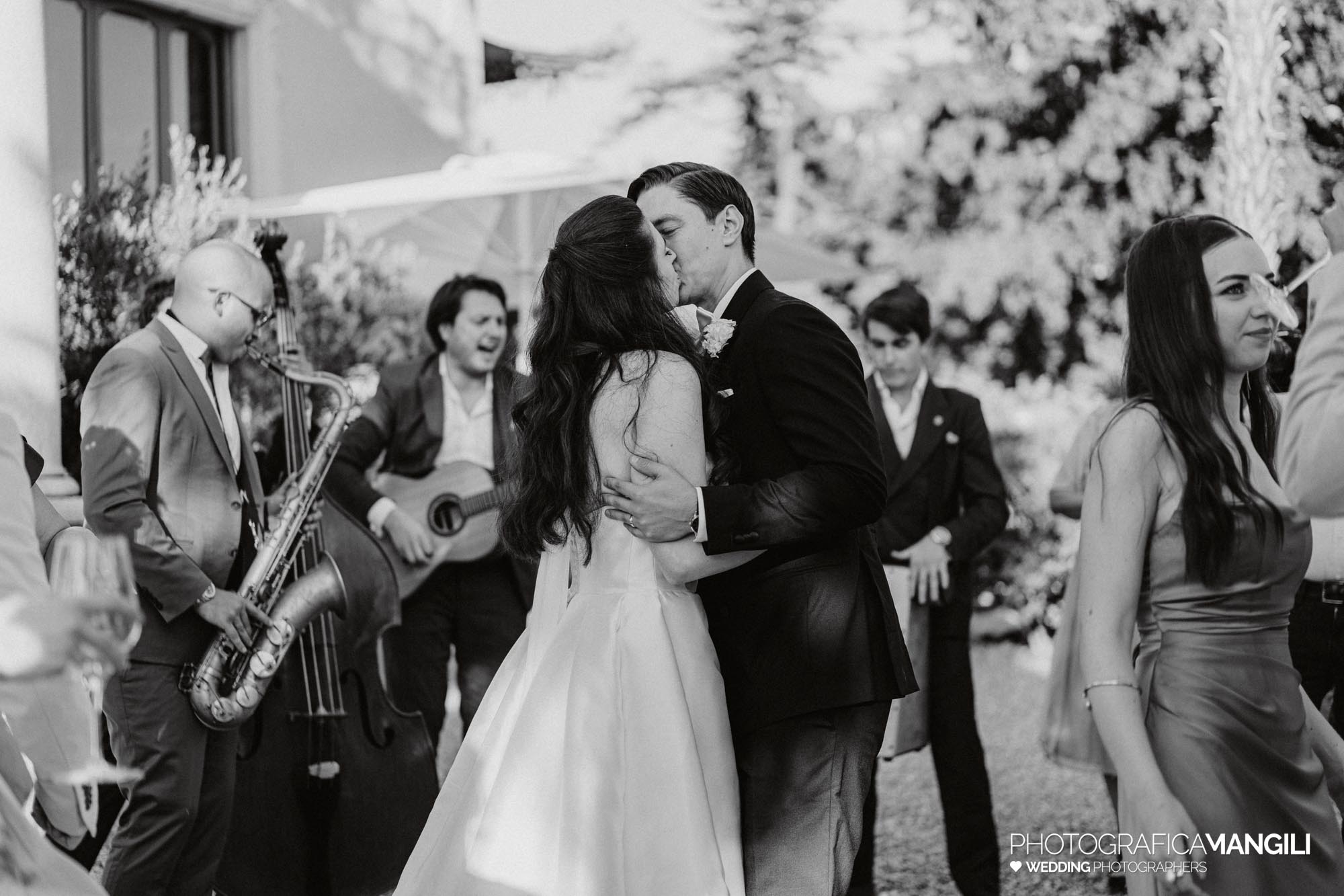 wedding photo villa esengrini montalbano varese lorena sebastian 063 wedding photo villa esengrini montalbano varese lorena sebastian 063