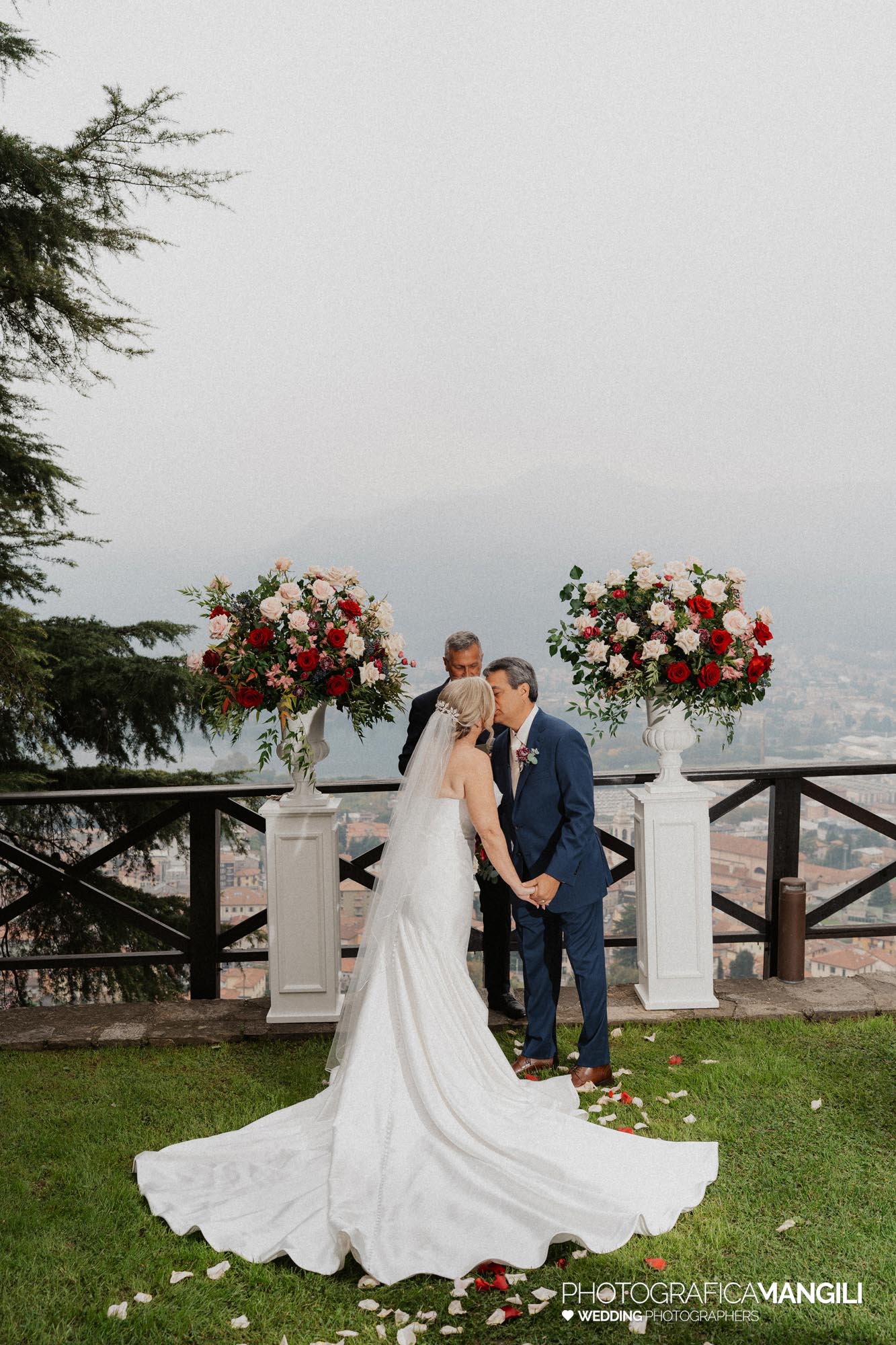 wedding photographer castello di rossino lake como diane james 053