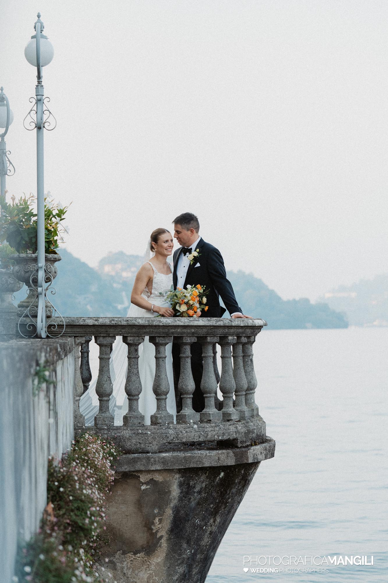 wedding photographeraura del lago lake como sophie neill 105