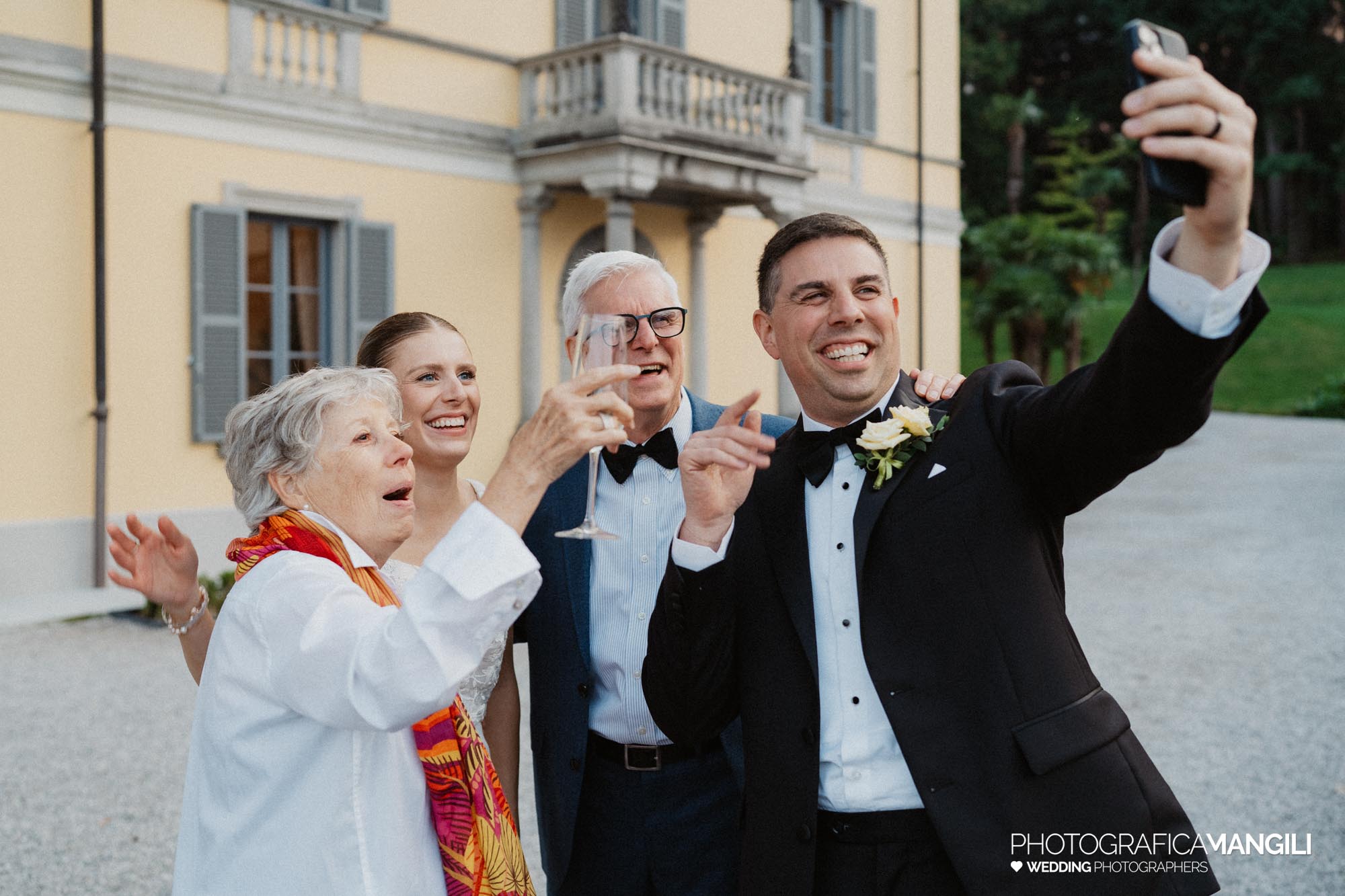 wedding photographeraura del lago lake como sophie neill 114