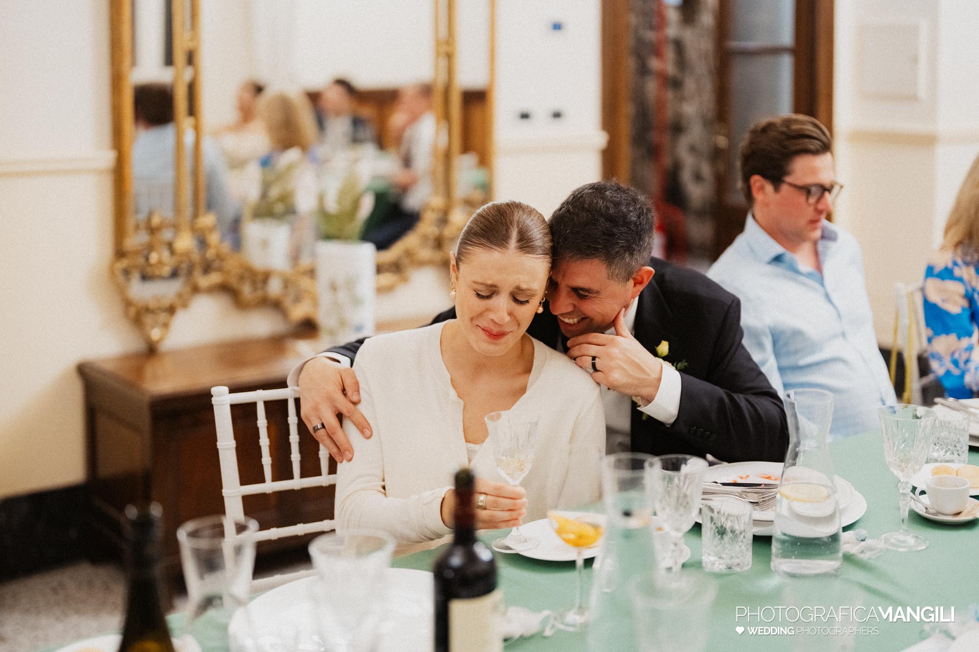 wedding photographeraura del lago lake como sophie neill 138