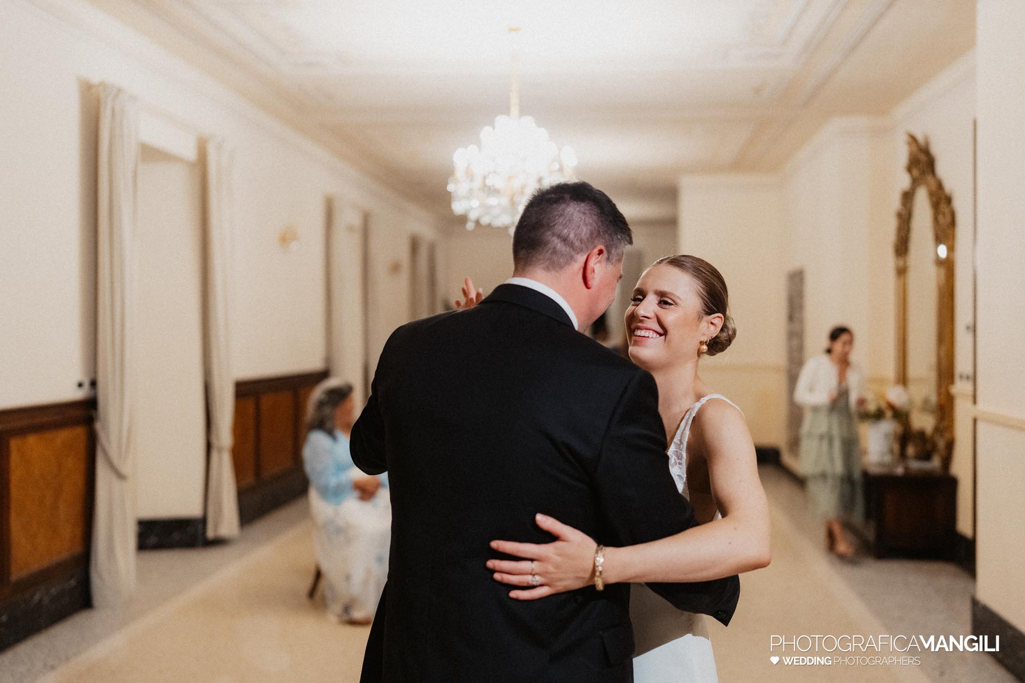 wedding photographeraura del lago lake como sophie neill 151