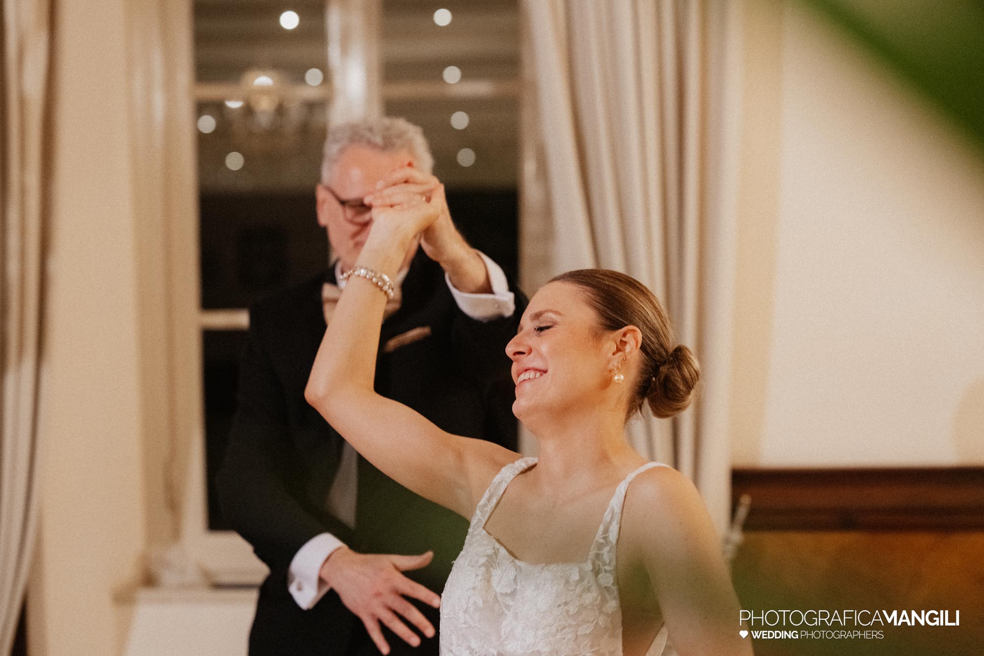 wedding photographeraura del lago lake como sophie neill 160
