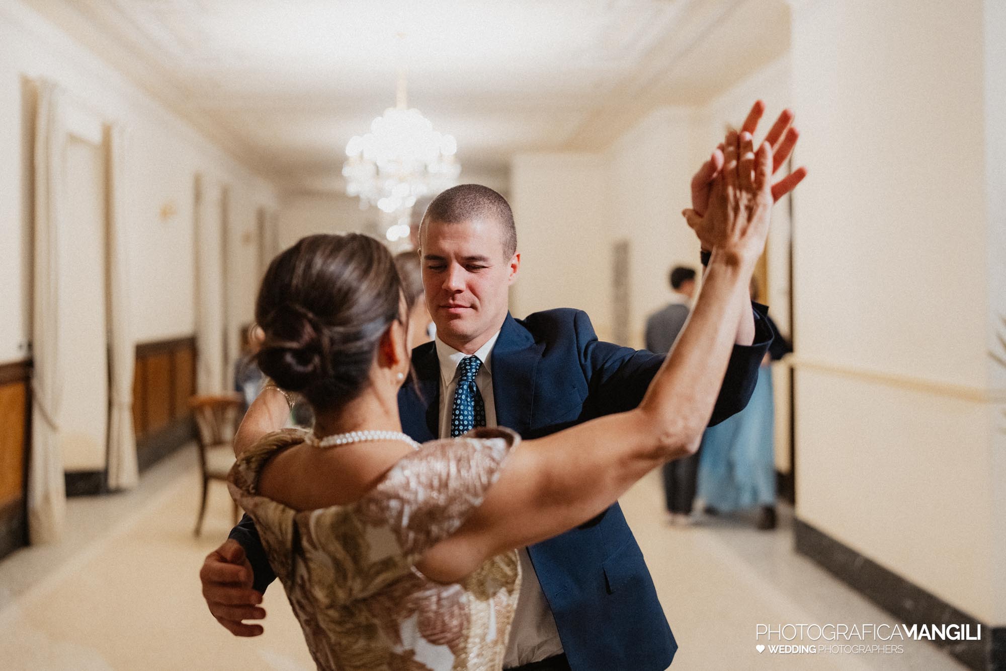 wedding photographeraura del lago lake como sophie neill 166