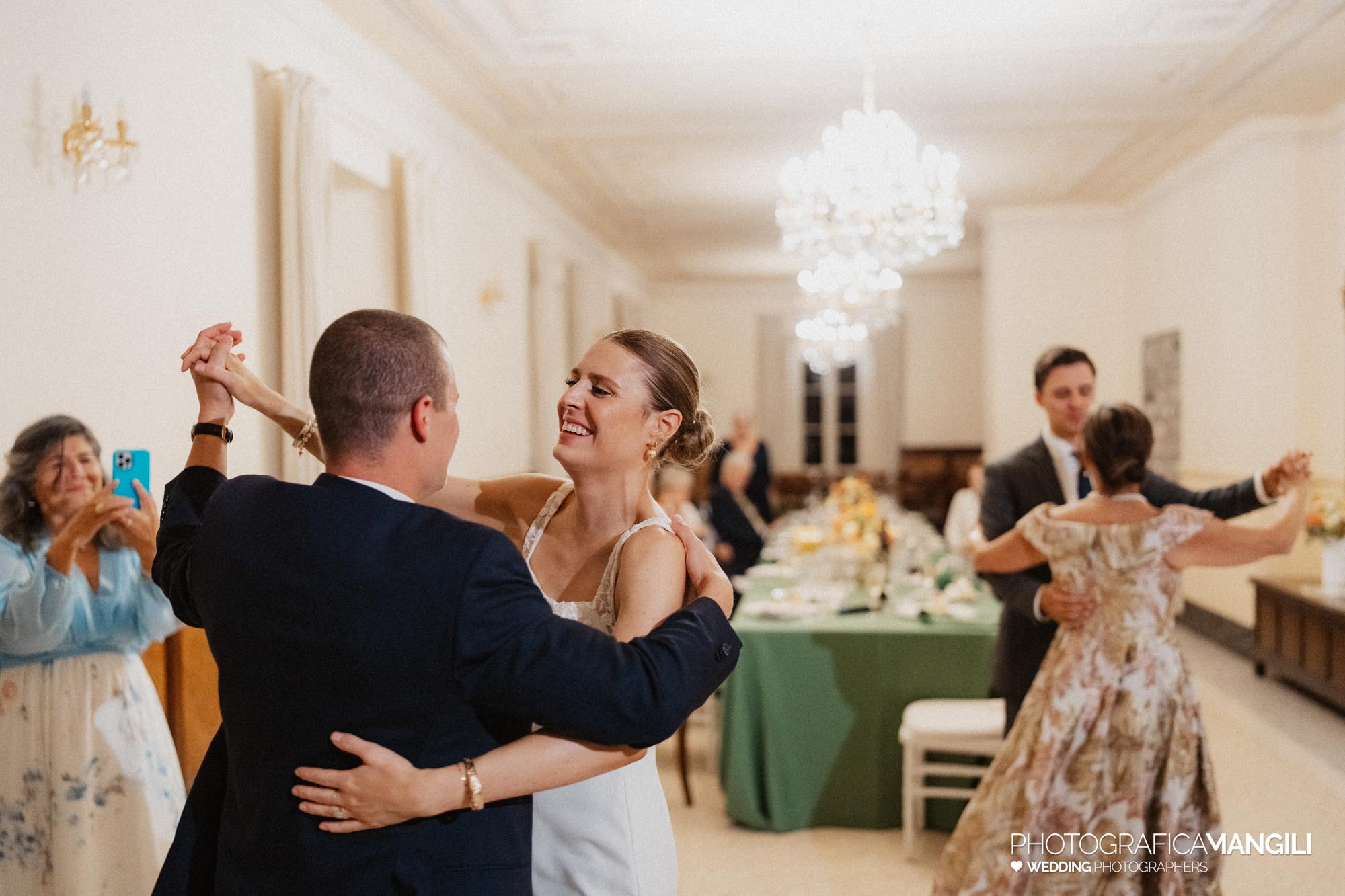 wedding photographeraura del lago lake como sophie neill 168