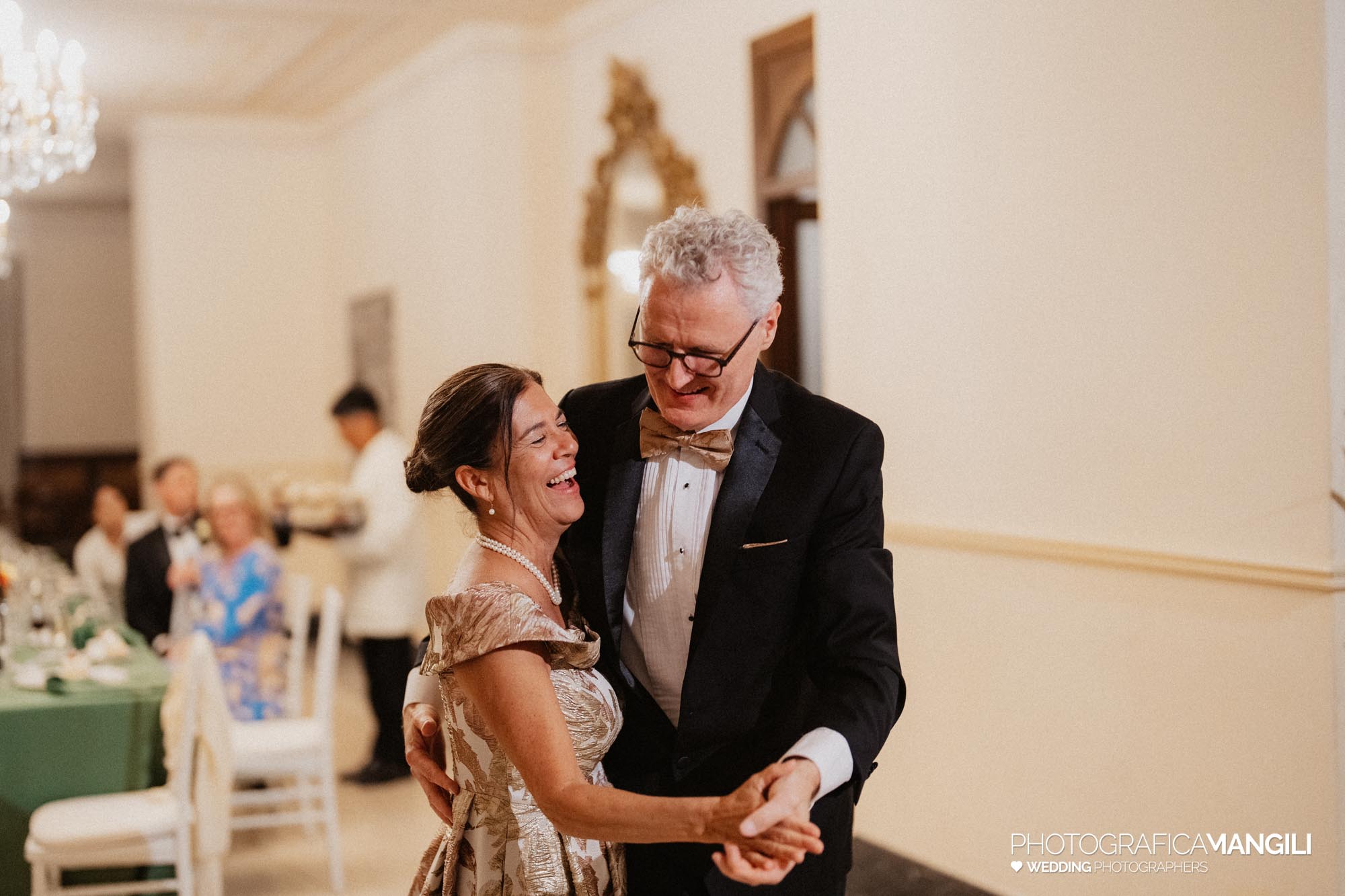 wedding photographeraura del lago lake como sophie neill 177